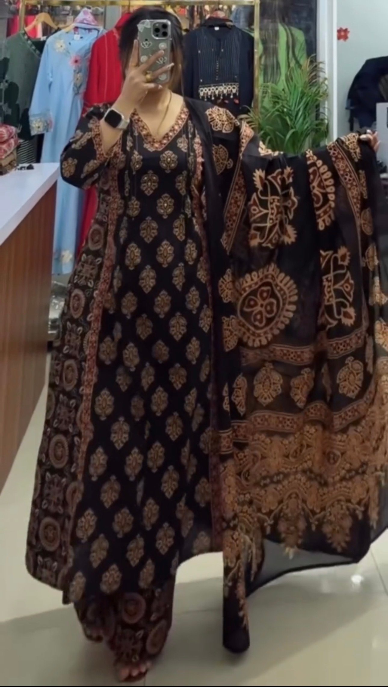 PREMIUM COTTON THREE PIECE GOWN SET - Image 3